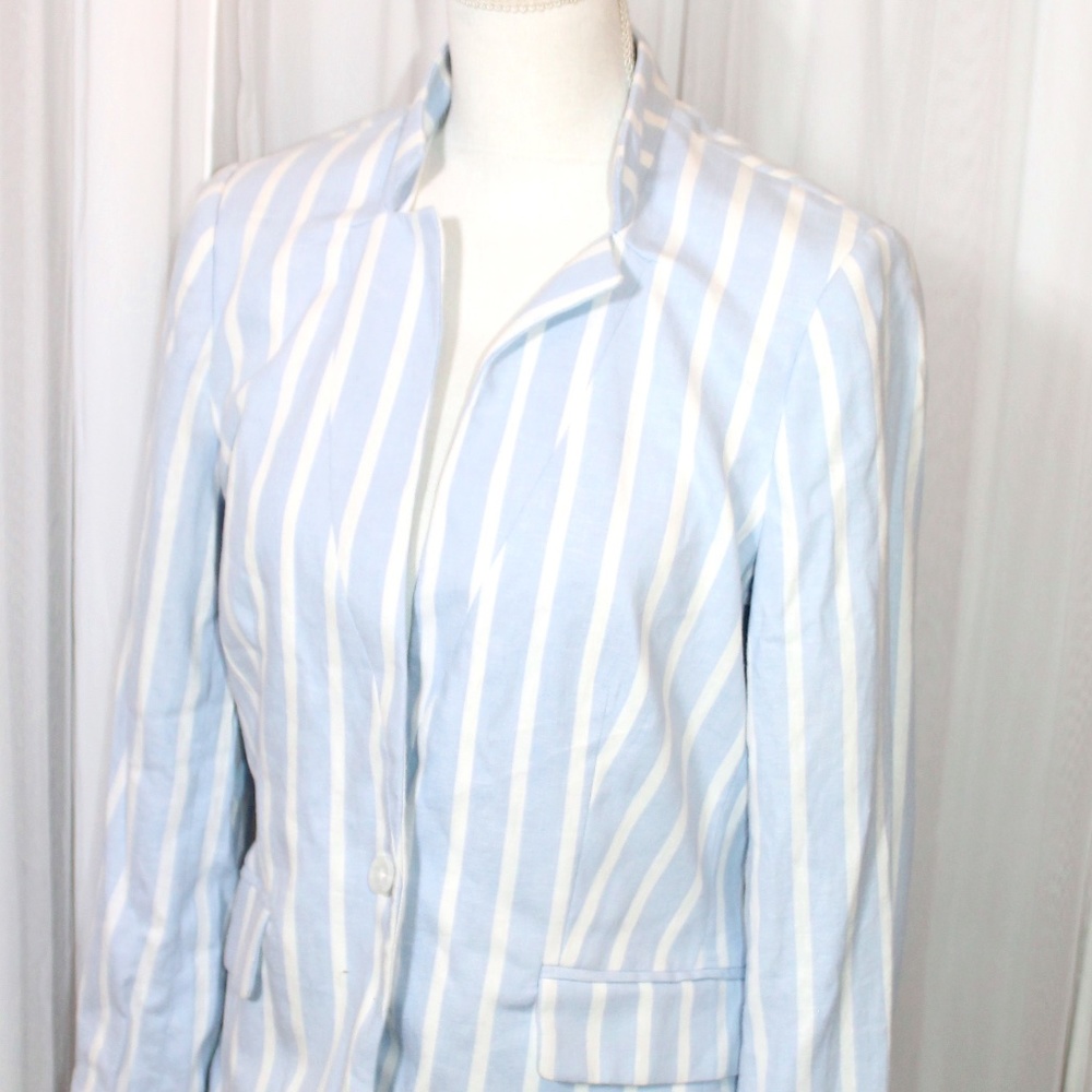 Banana Republic Women's blazer blue and white stripes sport 8